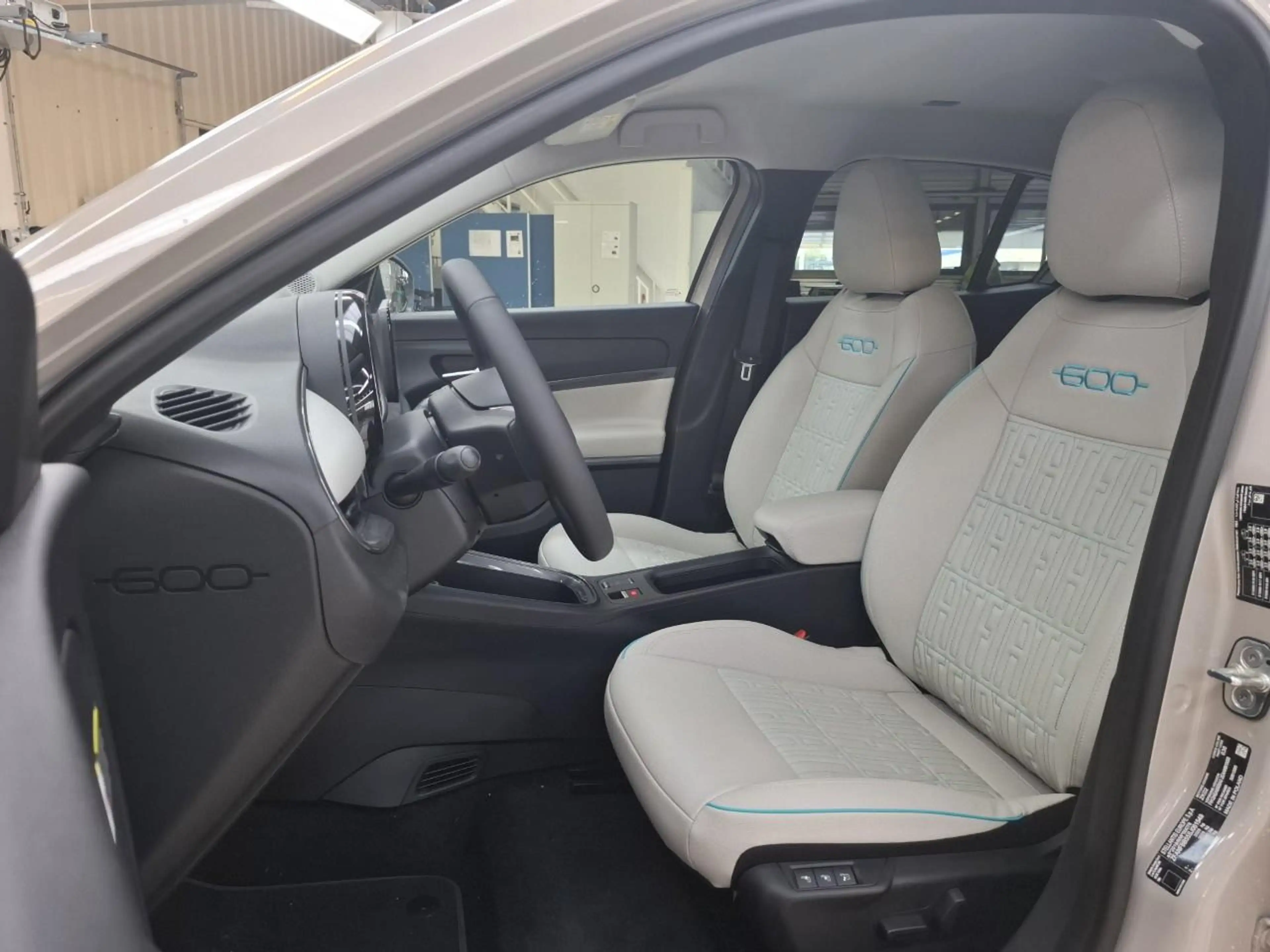 Fiat 600e La Prima 54 kWh | Leder | Navigatie | Achteruitrij — photo 7