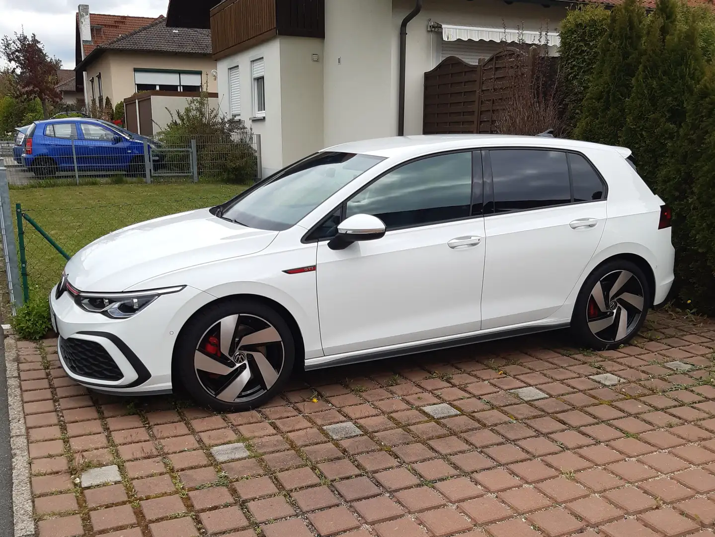 Volkswagen Golf GTI Golf 2.0 TSI OPF GTI Weiß - 2
