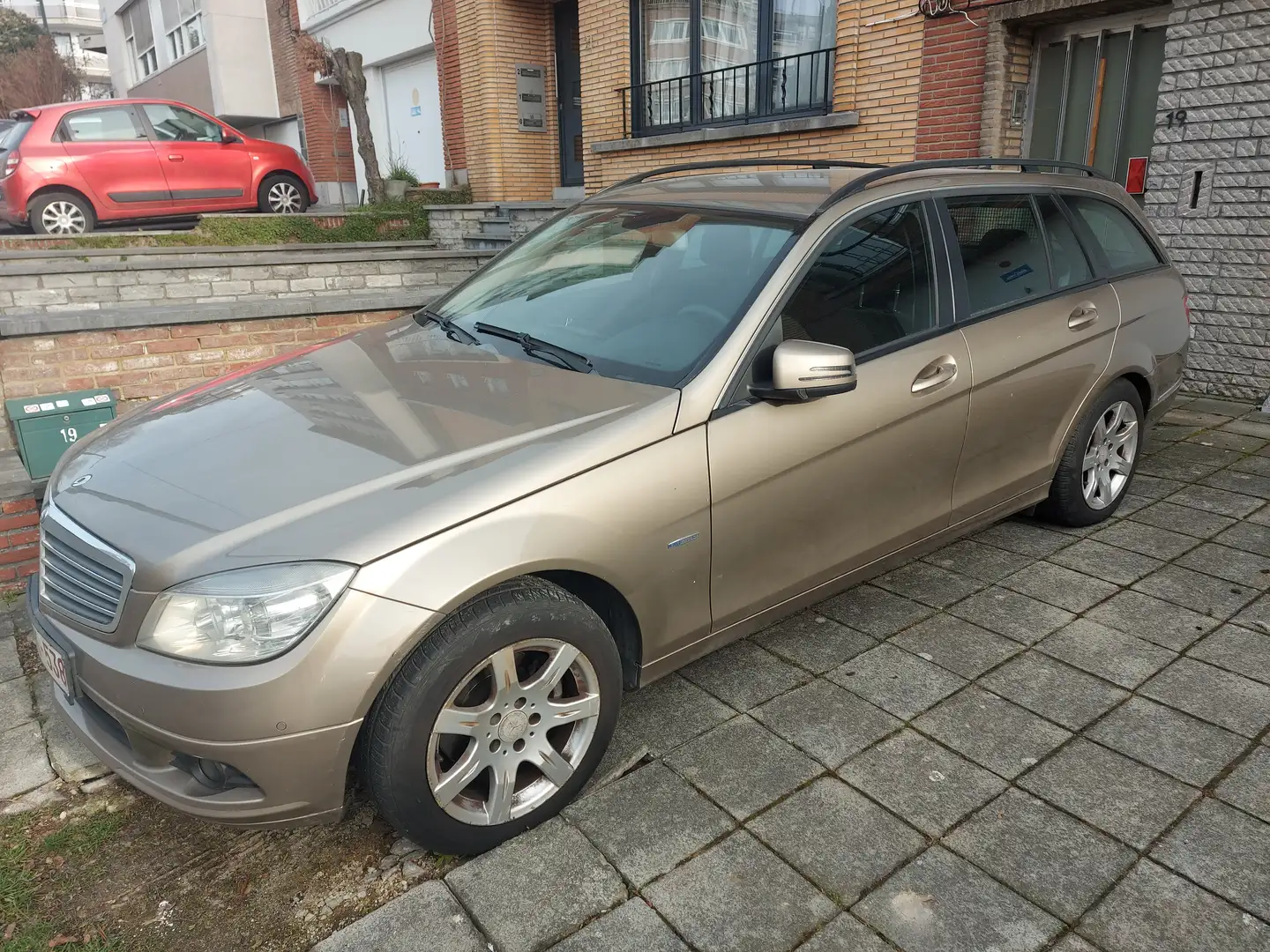Mercedes-Benz C 200 C+200+CDI+BE+Essential+Elegance Beige - 1