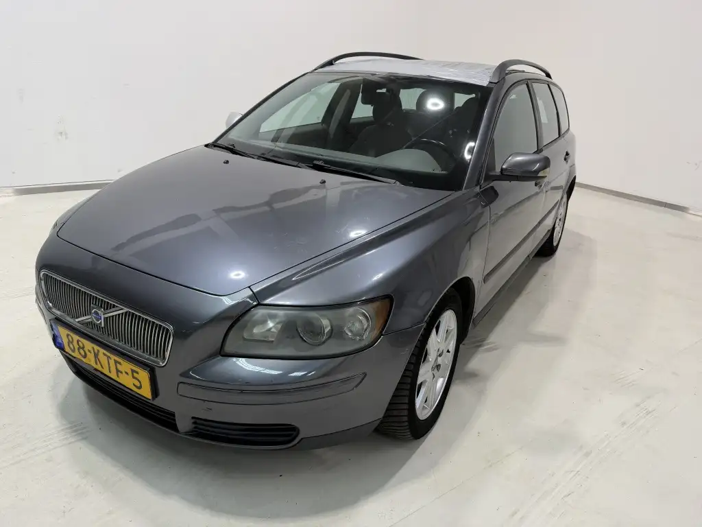 Volvo V50 2004 из Европы — купить под ключ