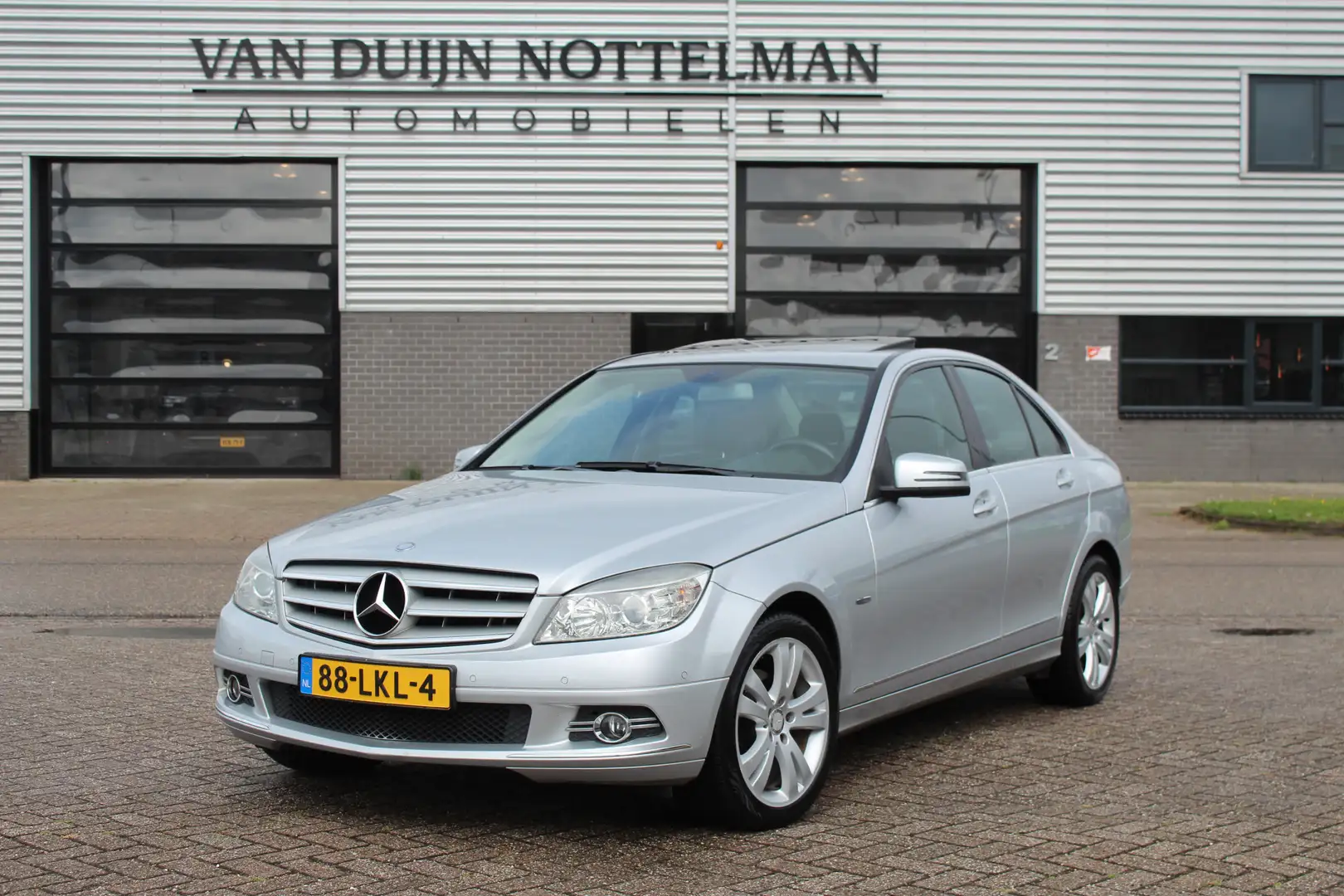 Mercedes-Benz C 180 K BlueEFFICIENCY Avantgarde / Automaat / Clima / C Grijs - 1
