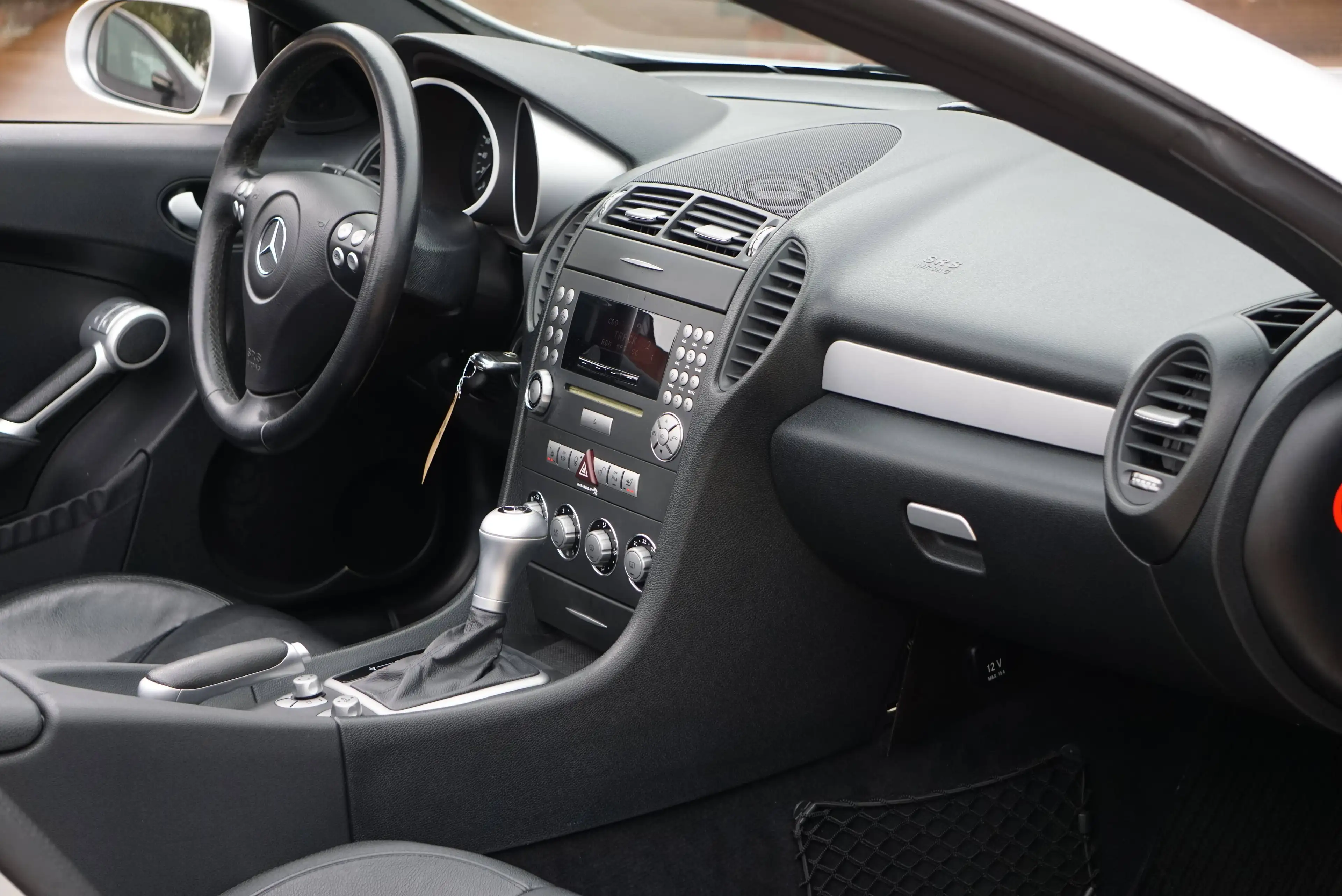 Mercedes-Benz SLK 200 Kompressor BOITE-AUTO CARNET XENON GARANTIE 1AN — photo 14