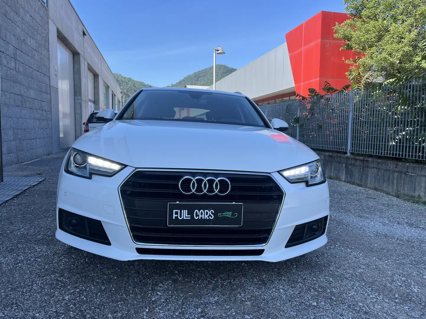 Audi A4 A4 2.0 TDI BUSINNESS PLUS 150CV MULTITRONIC Weiß - 2