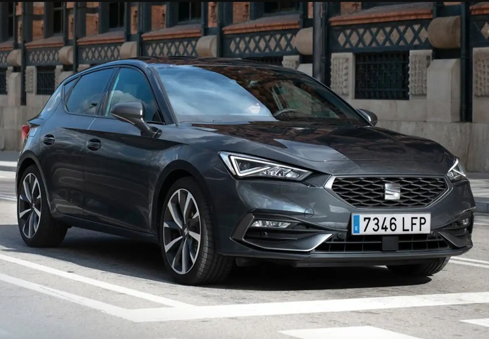 SEAT Leon 1.0 TSI S&S Style 25º Aniversario 110 - 1