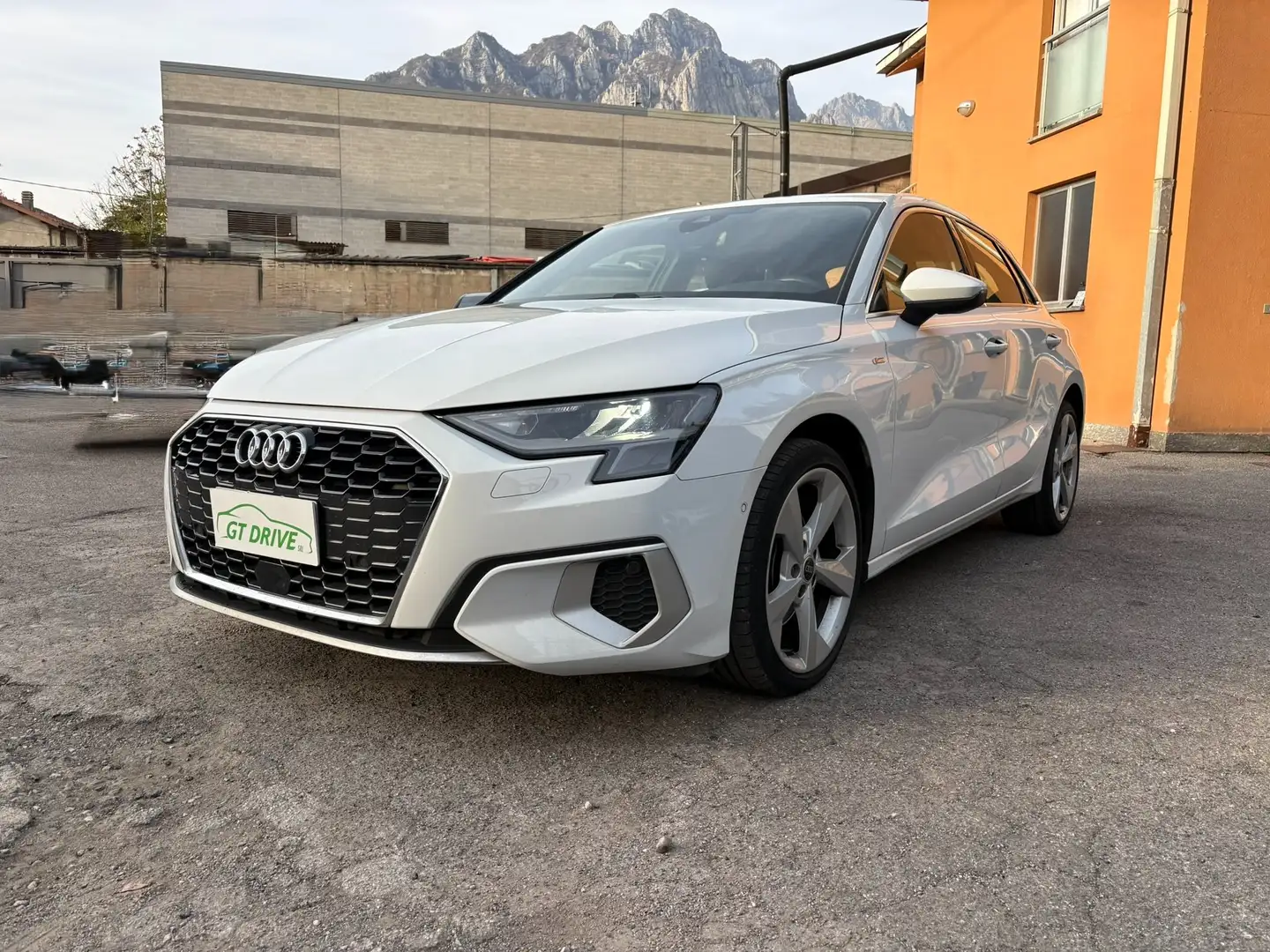 Audi A3 A3 IV 2020 Sportback 302.0 tdiSLINE S-LINEs-tronic Weiß - 1