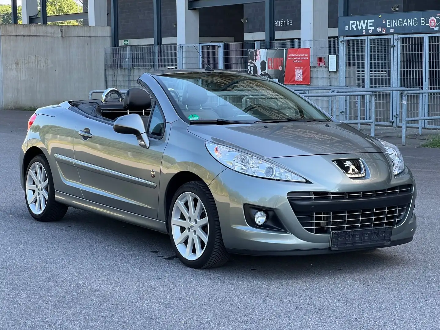 Peugeot 207 CC Cabrio-Coupe Roland Garros*TÜV10/26*KLIMA Plateado - 1
