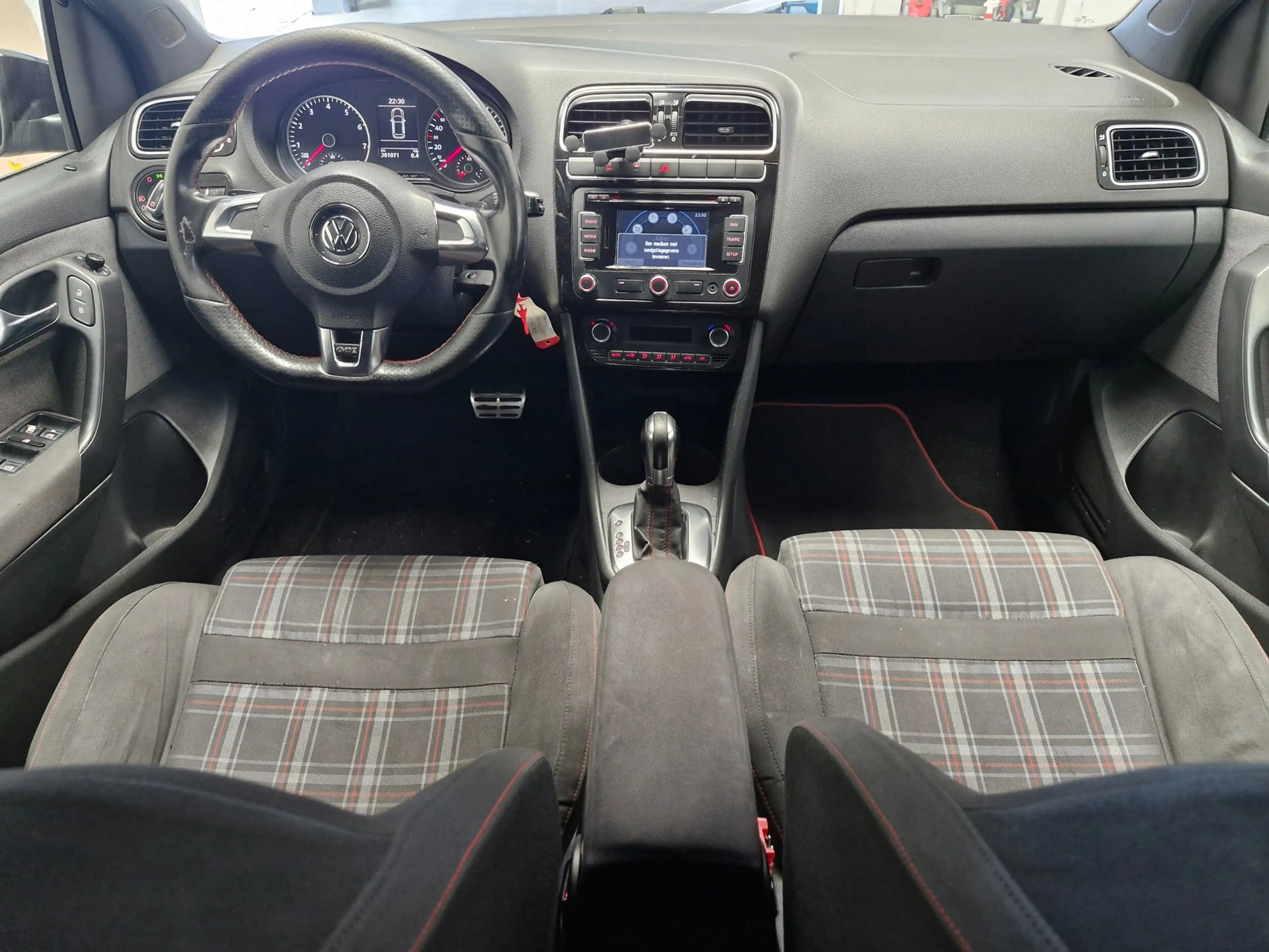 Volkswagen Polo GTI 1.4 TSI AIRCO ! AUTOMAAT ! APK ! RIJD GOED ! — photo 7