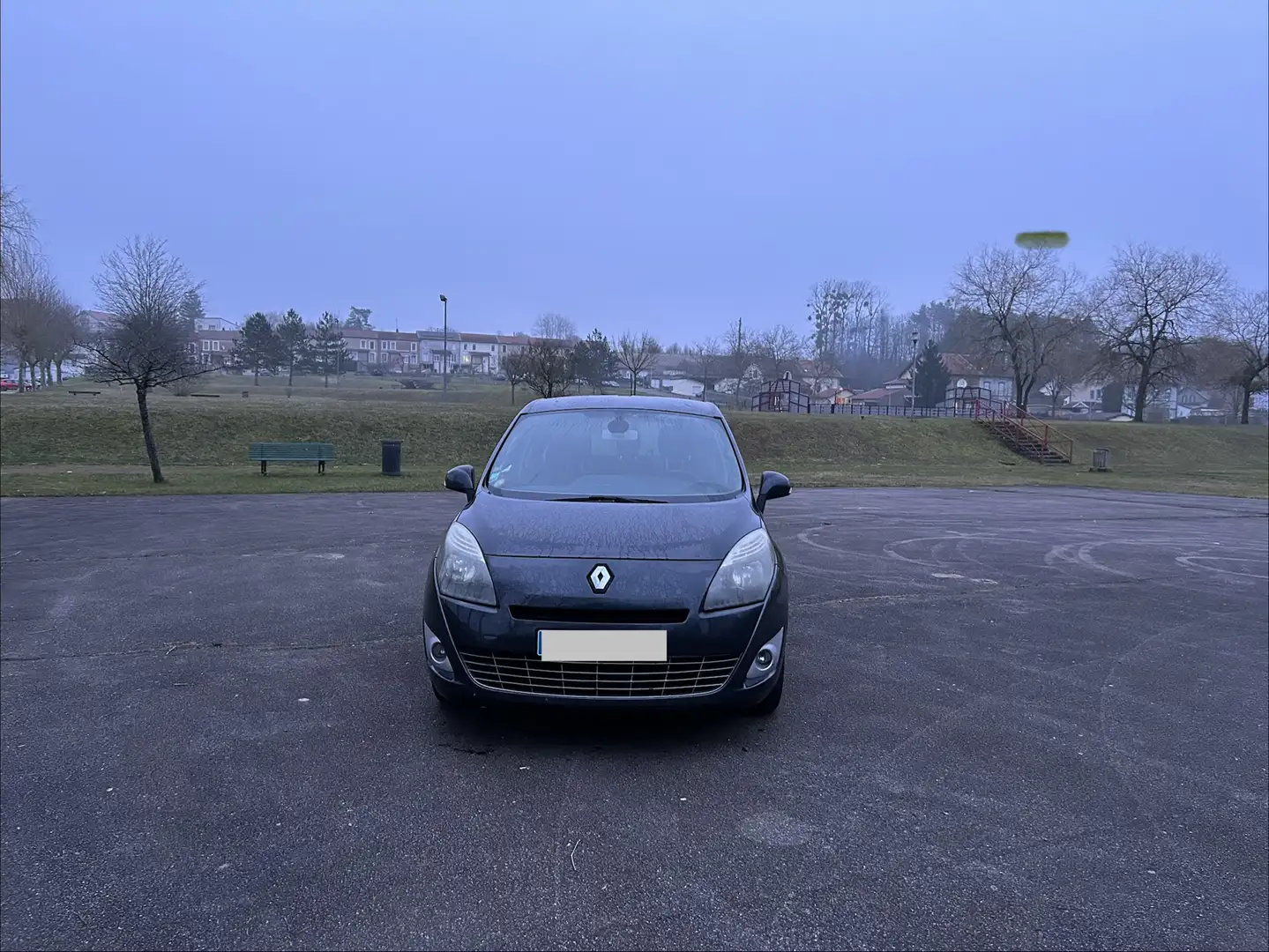 Renault Scenic III dCi 110 FAP eco2 Business 7 places - 2