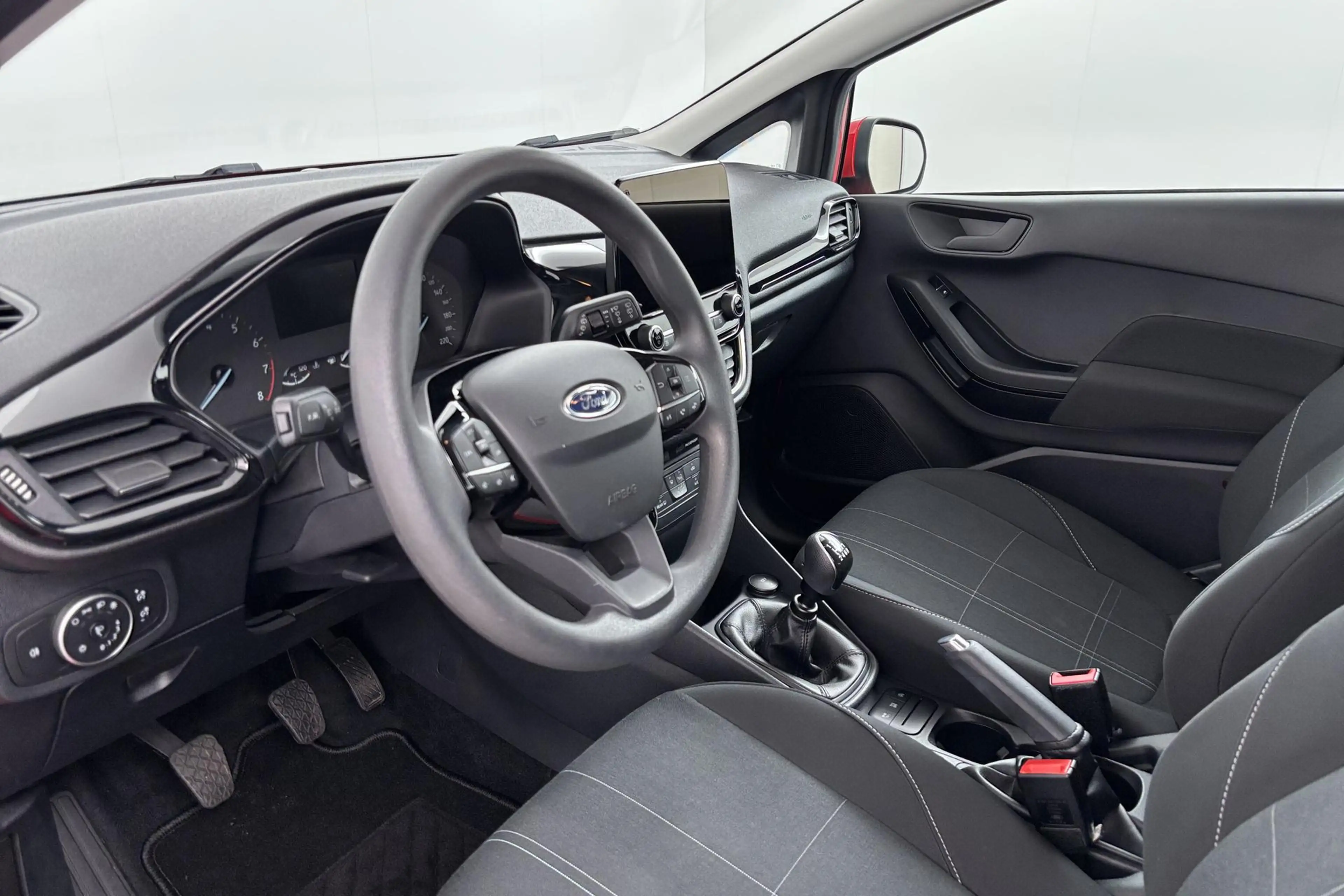 Ford Fiesta 1.0 EcoBoost Connected Fris en wendbaar stadsflits — photo 35