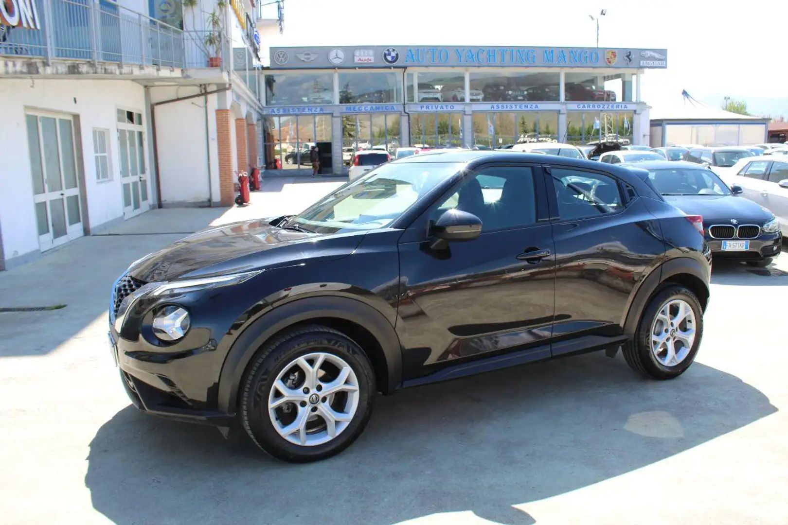Nissan Juke 1.0 DIG-T 117 CV DCT Acenta Fekete - 1
