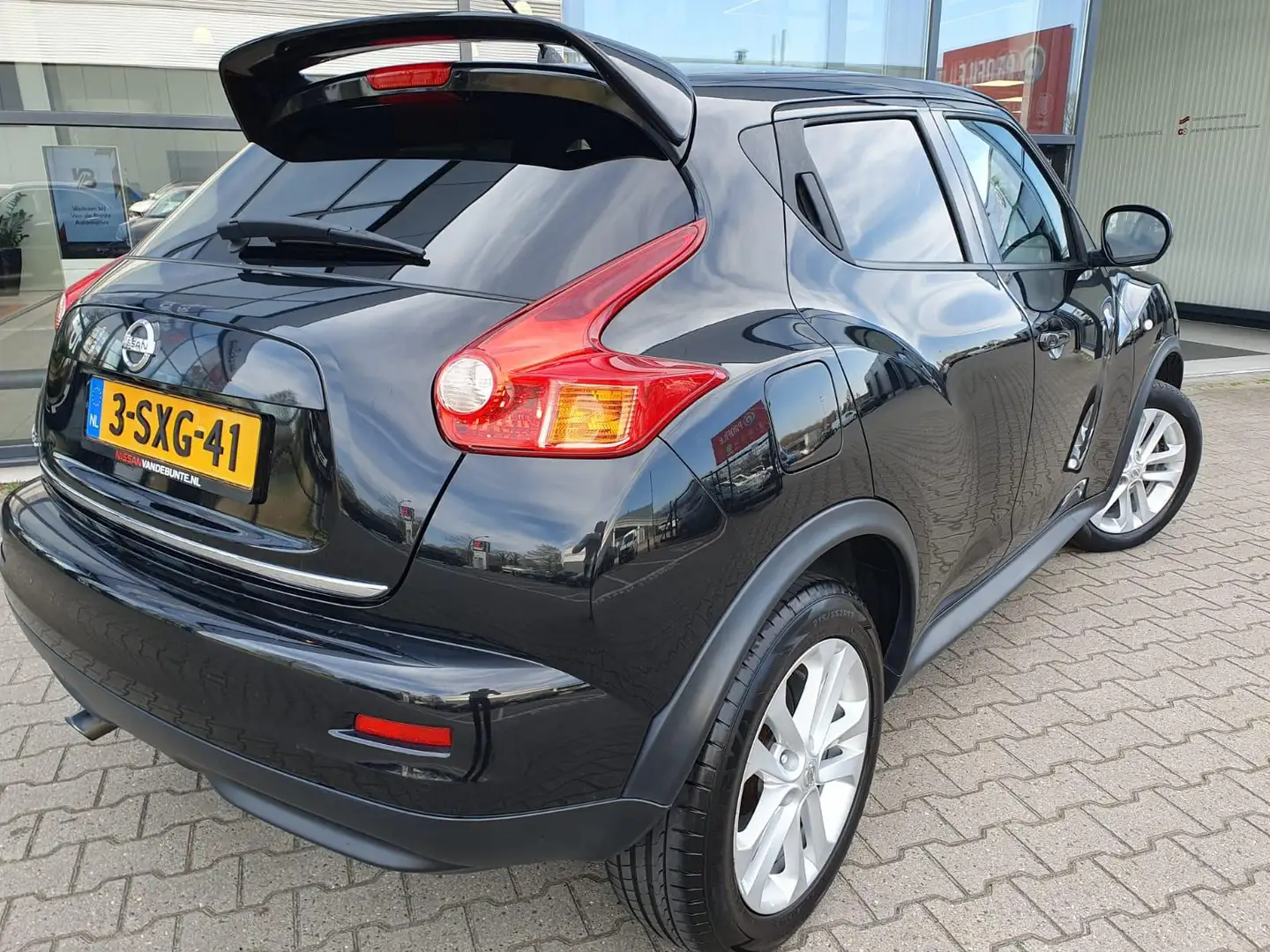Nissan Juke 1.6 DIG-T Tekna Zwart - 2