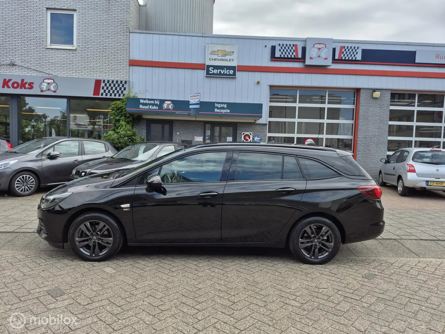 Opel Astra SPORTS TOURER 1.2 EDITION 2020 / Clima / Trekhaak Noir - 2