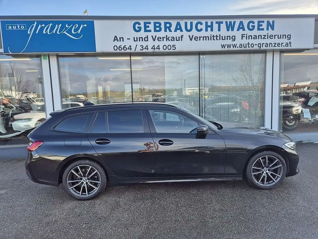 BMW 320