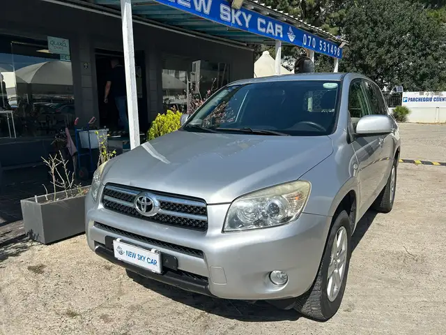 Toyota RAV4 RAV4 2.2 d-4d Sol 136cv dpf