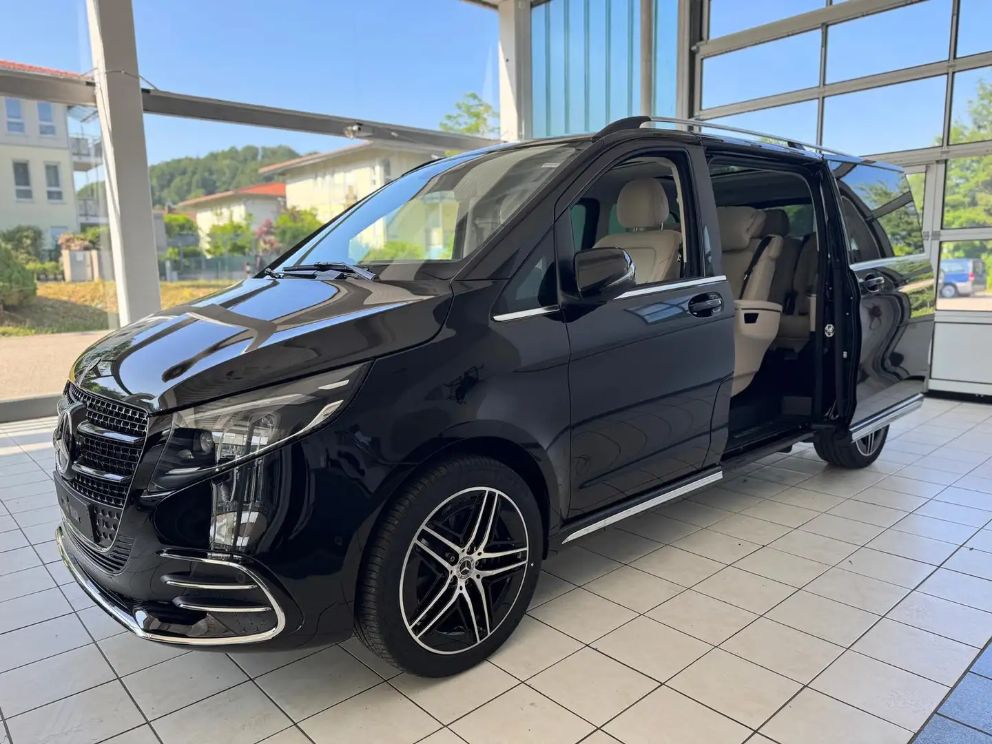 Mercedes-Benz V 300 d lang Exclusive Luxury-Seat Schwarz - 1