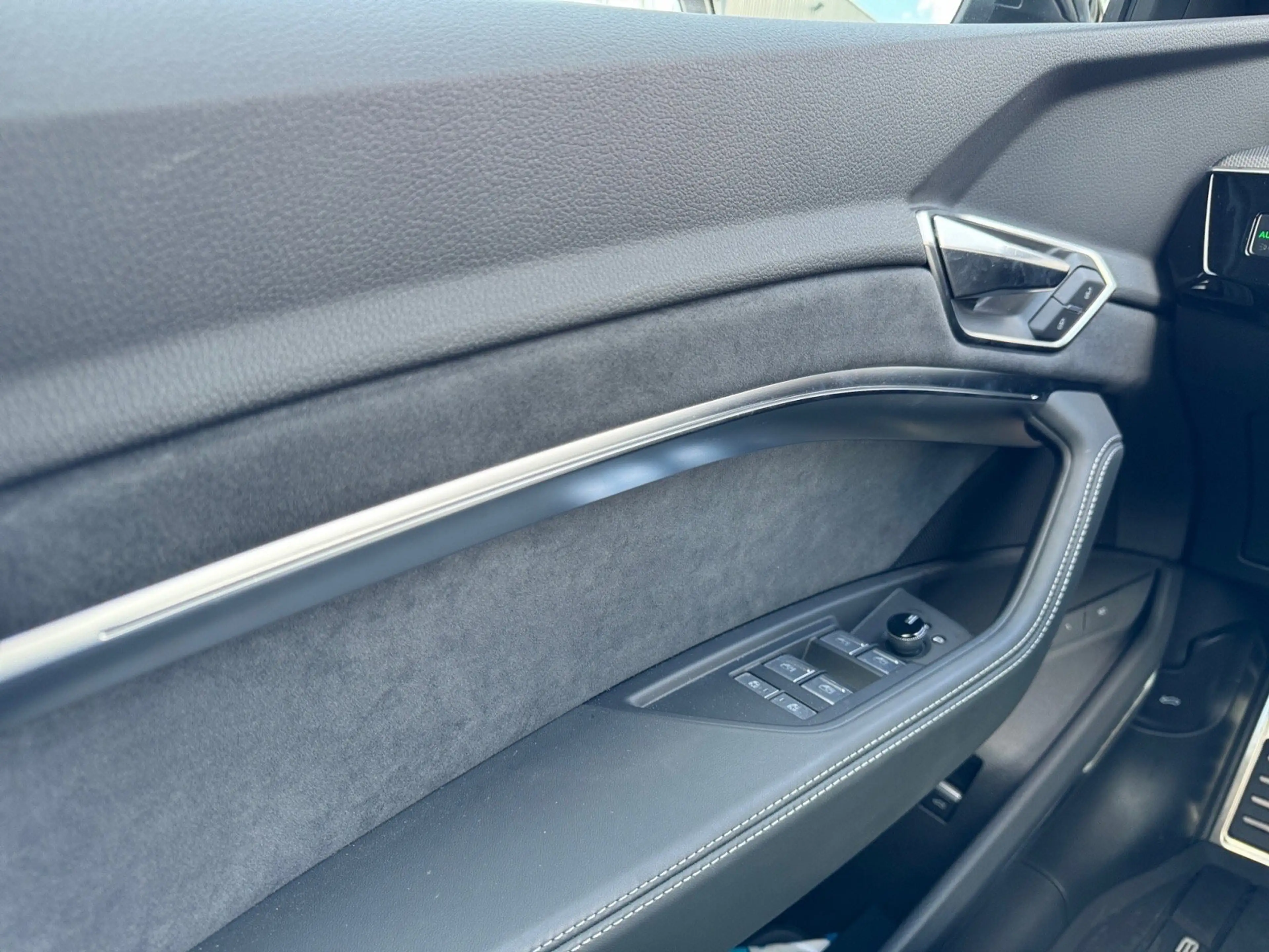 Audi SQ8 106 kWh Sportback Quattro SQ8 — photo 15