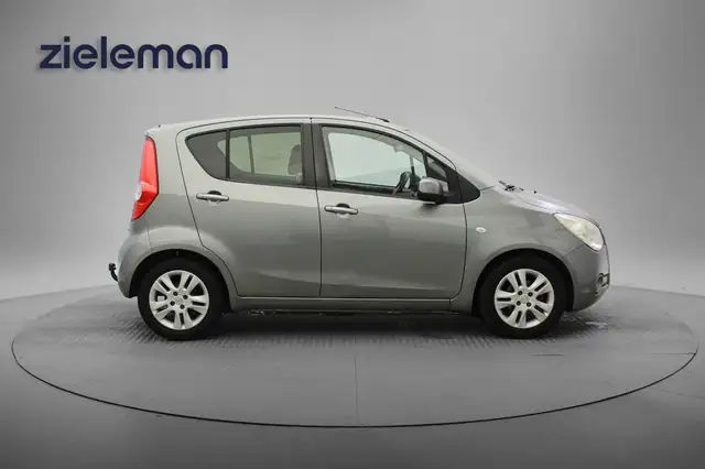 Opel Agila view 16