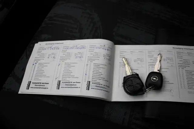Opel Agila view 9