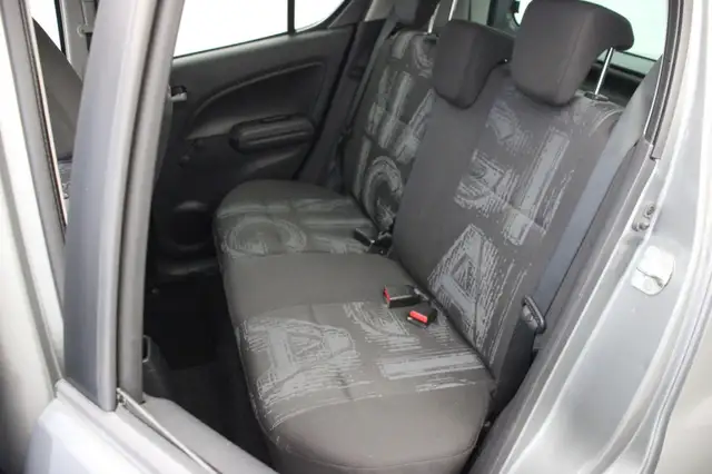 Opel Agila view 12