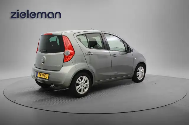 Opel Agila view 17