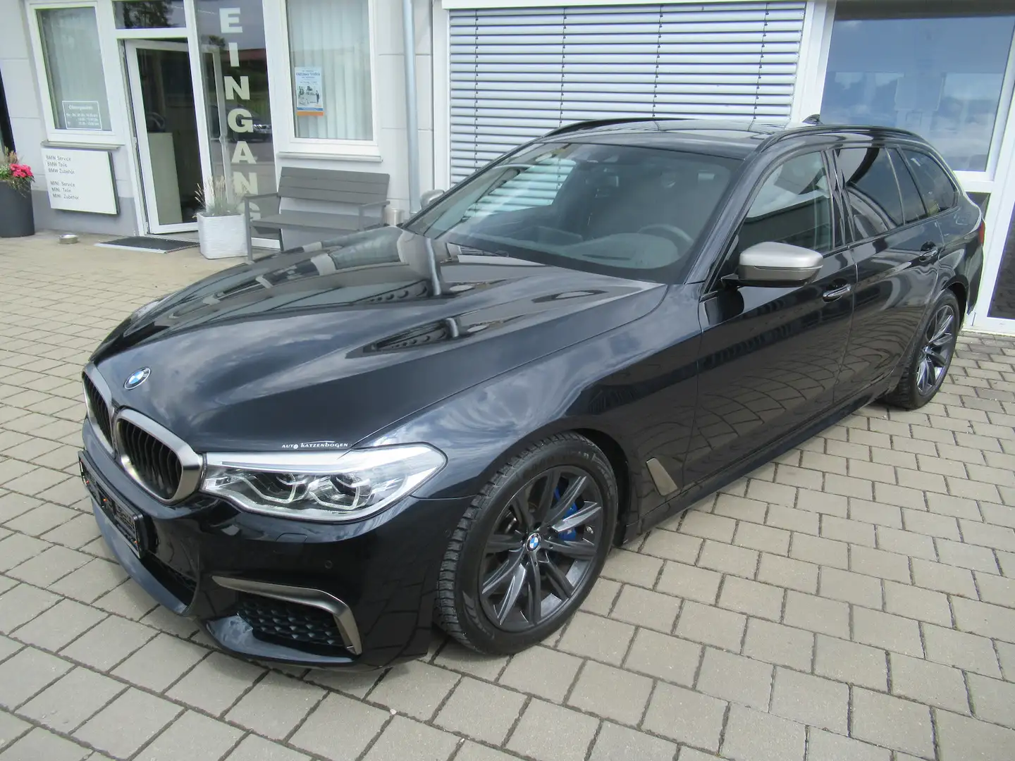 BMW M5 M550d xDrive mit Vollaussattung !! Blau - 1