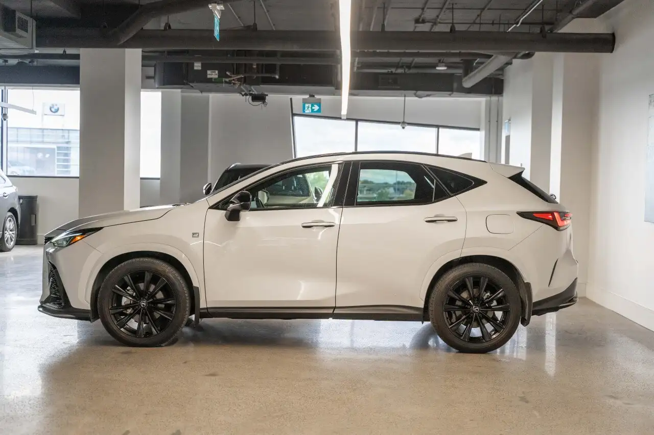 Lexus NX снимка Lexus NX