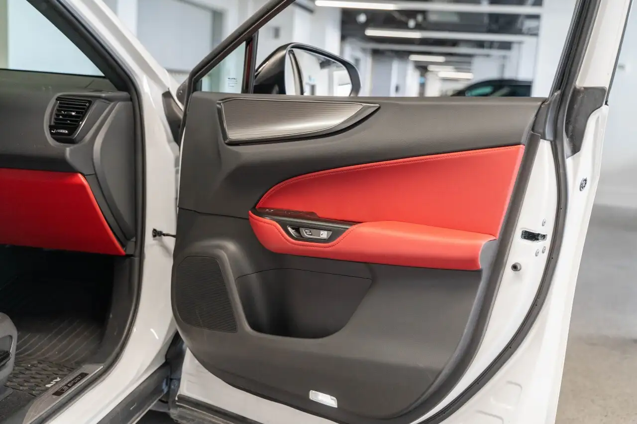 Lexus NX снимка Lexus NX