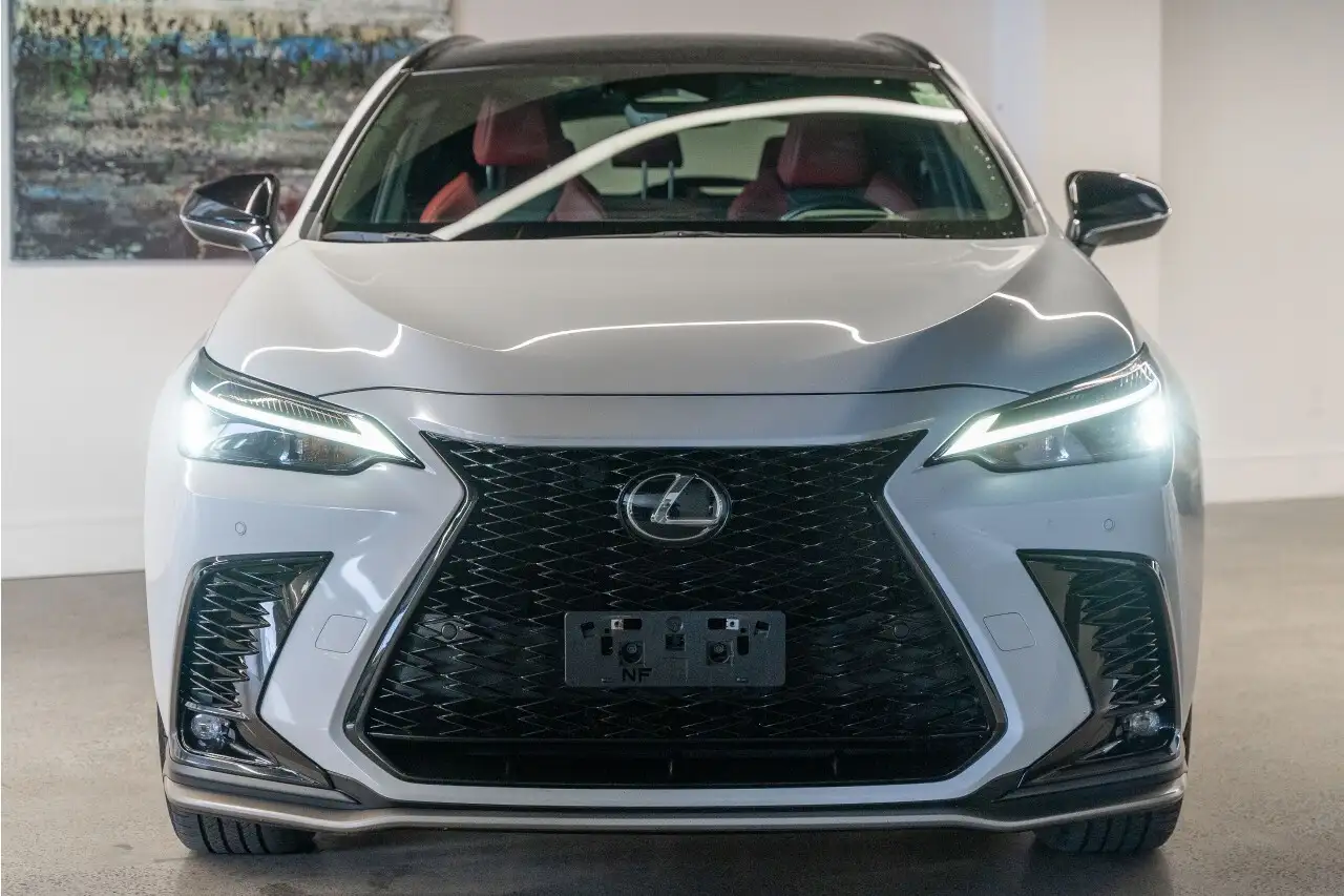 Lexus NX снимка Lexus NX