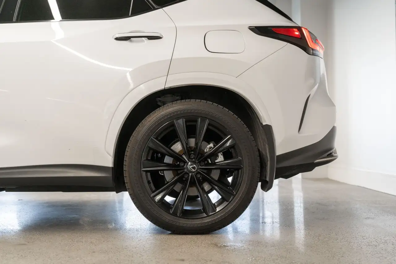 Lexus NX снимка Lexus NX