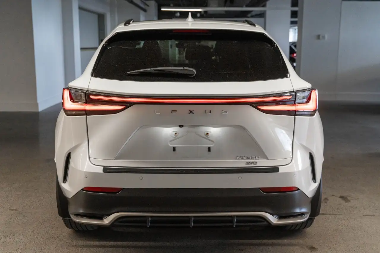 Lexus NX снимка Lexus NX
