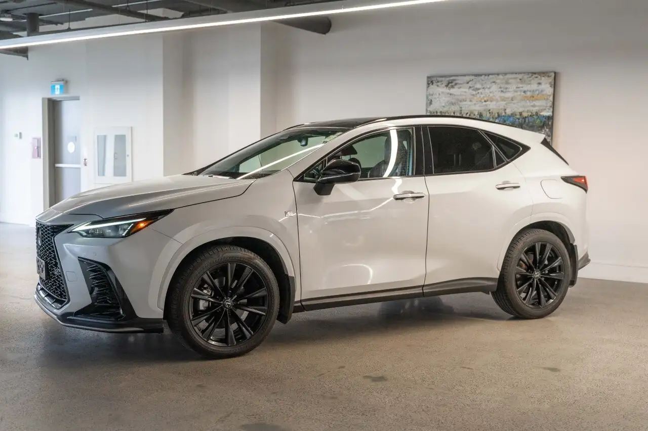 Lexus NX снимка Lexus NX
