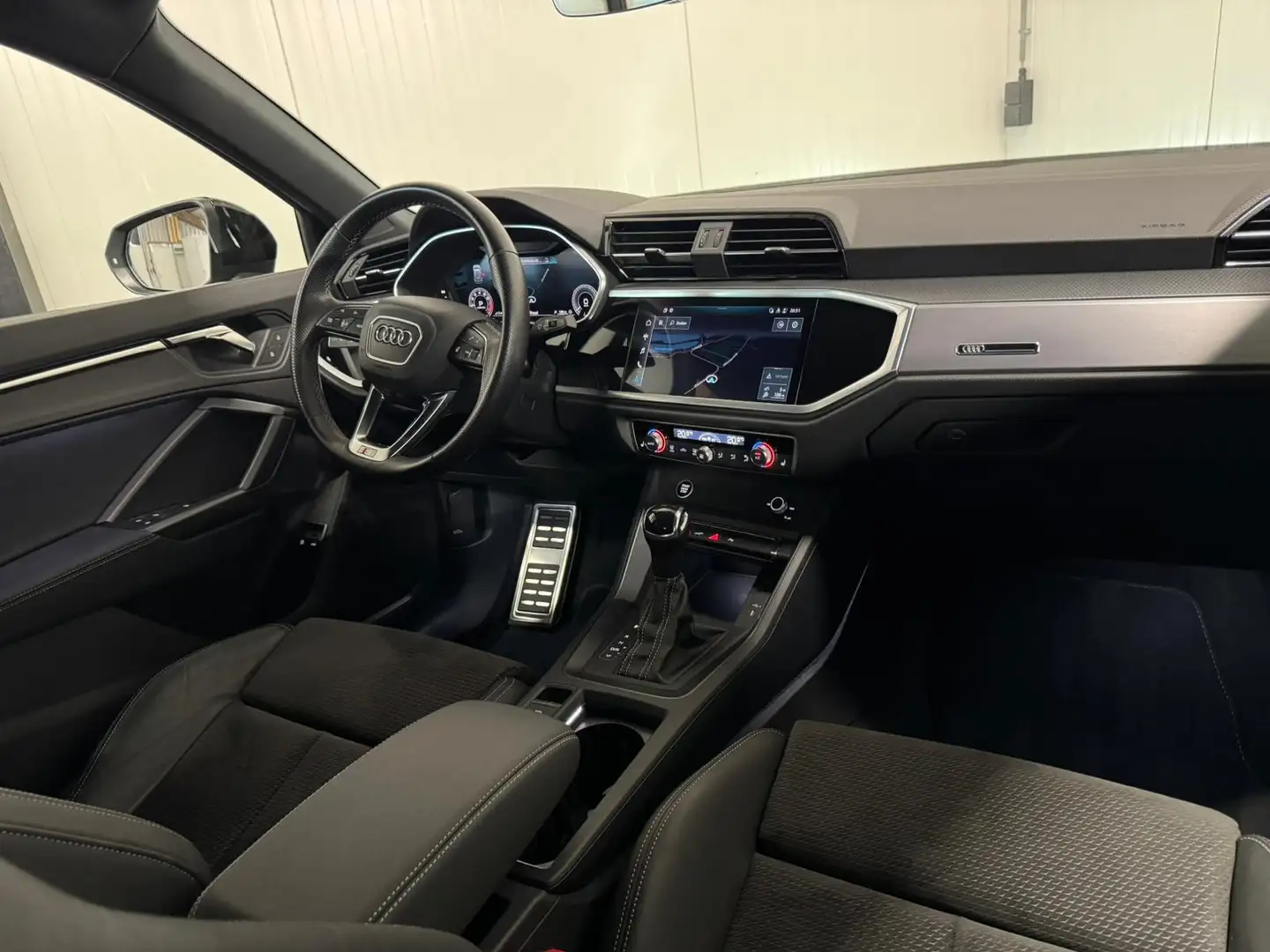 Audi Q3 45 TFSI e 3x S-line 2022 266PK MATRIX/KEYLESS/20"/ Blanc - 2
