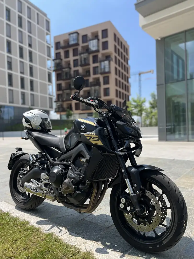 Yamaha MT-09 DARK ABS - 1