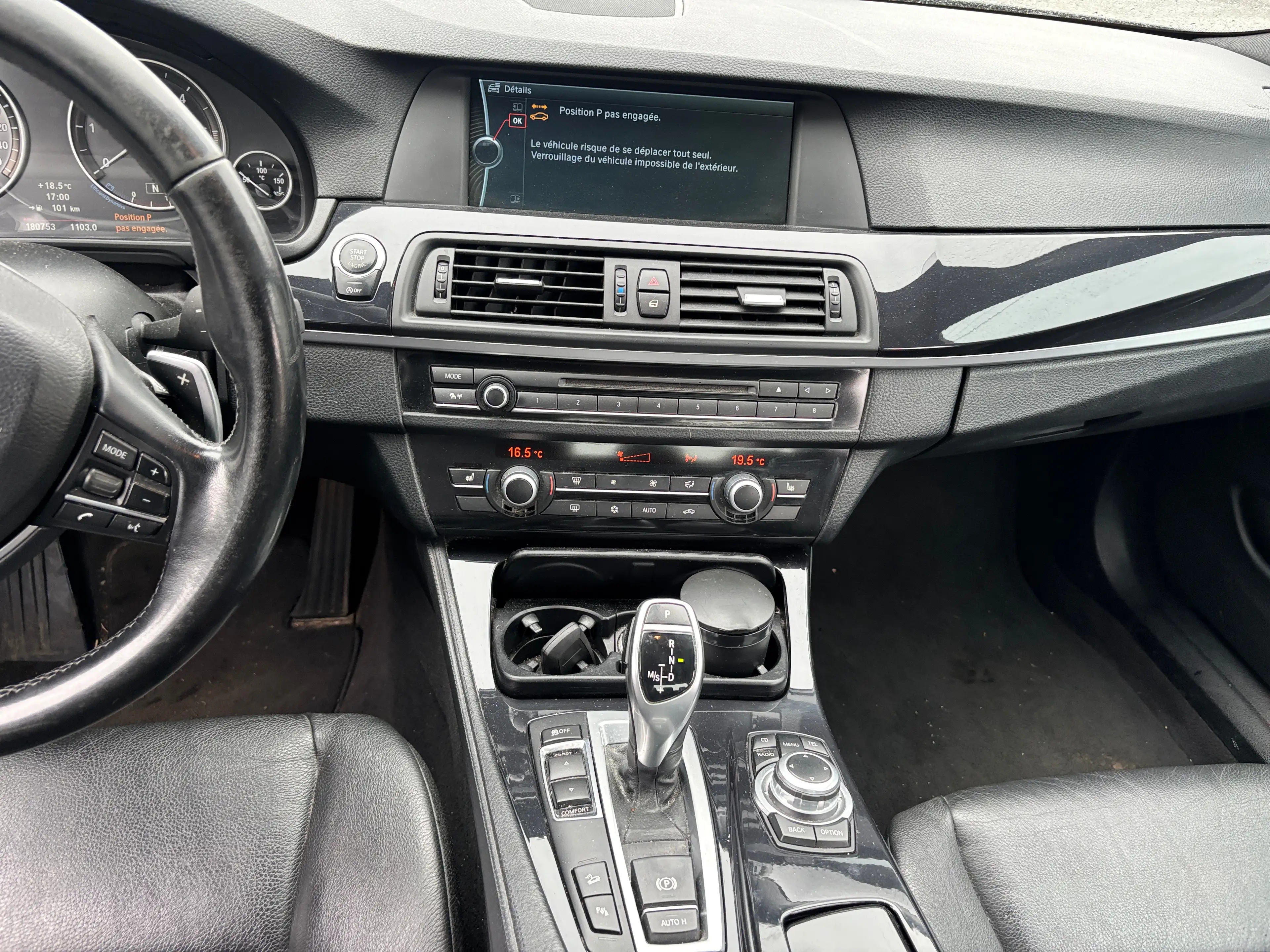 BMW 525 525d X-Drive automatique — photo 10