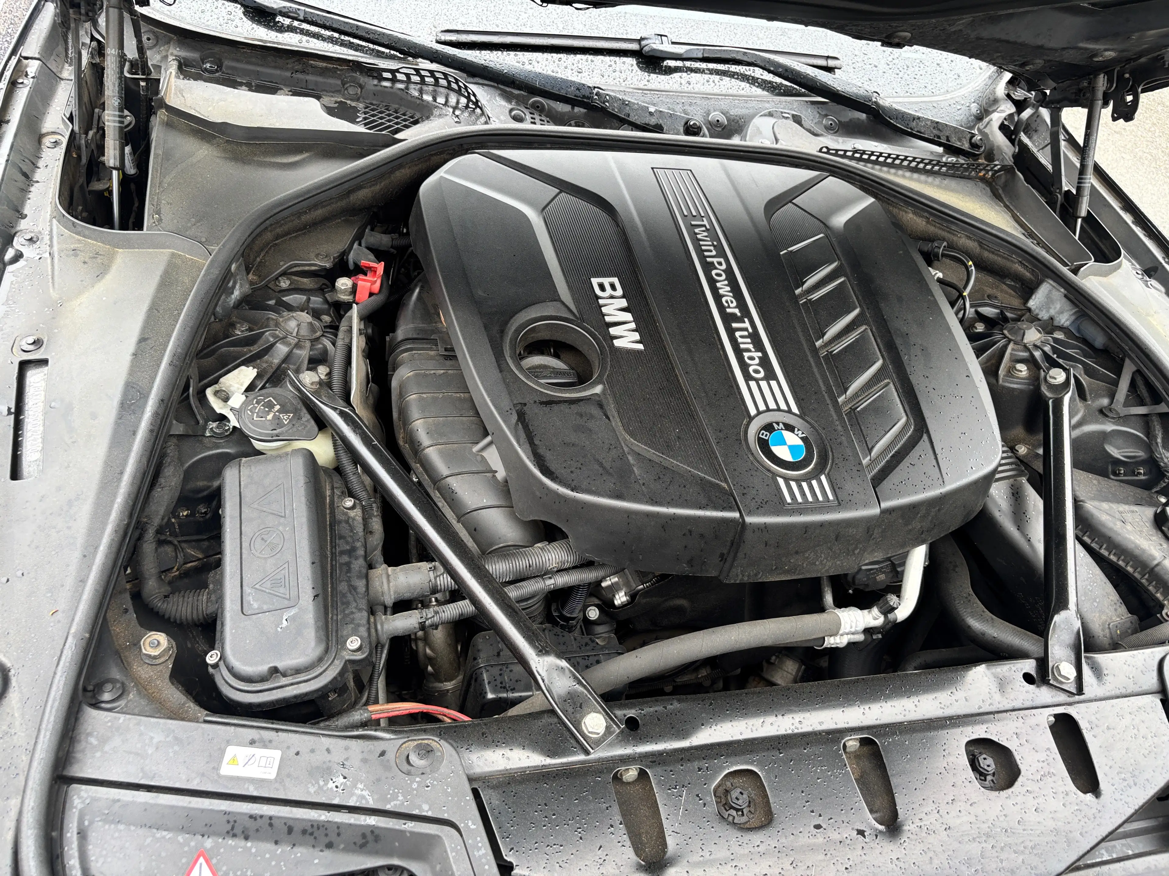 BMW 525 525d X-Drive automatique — photo 11