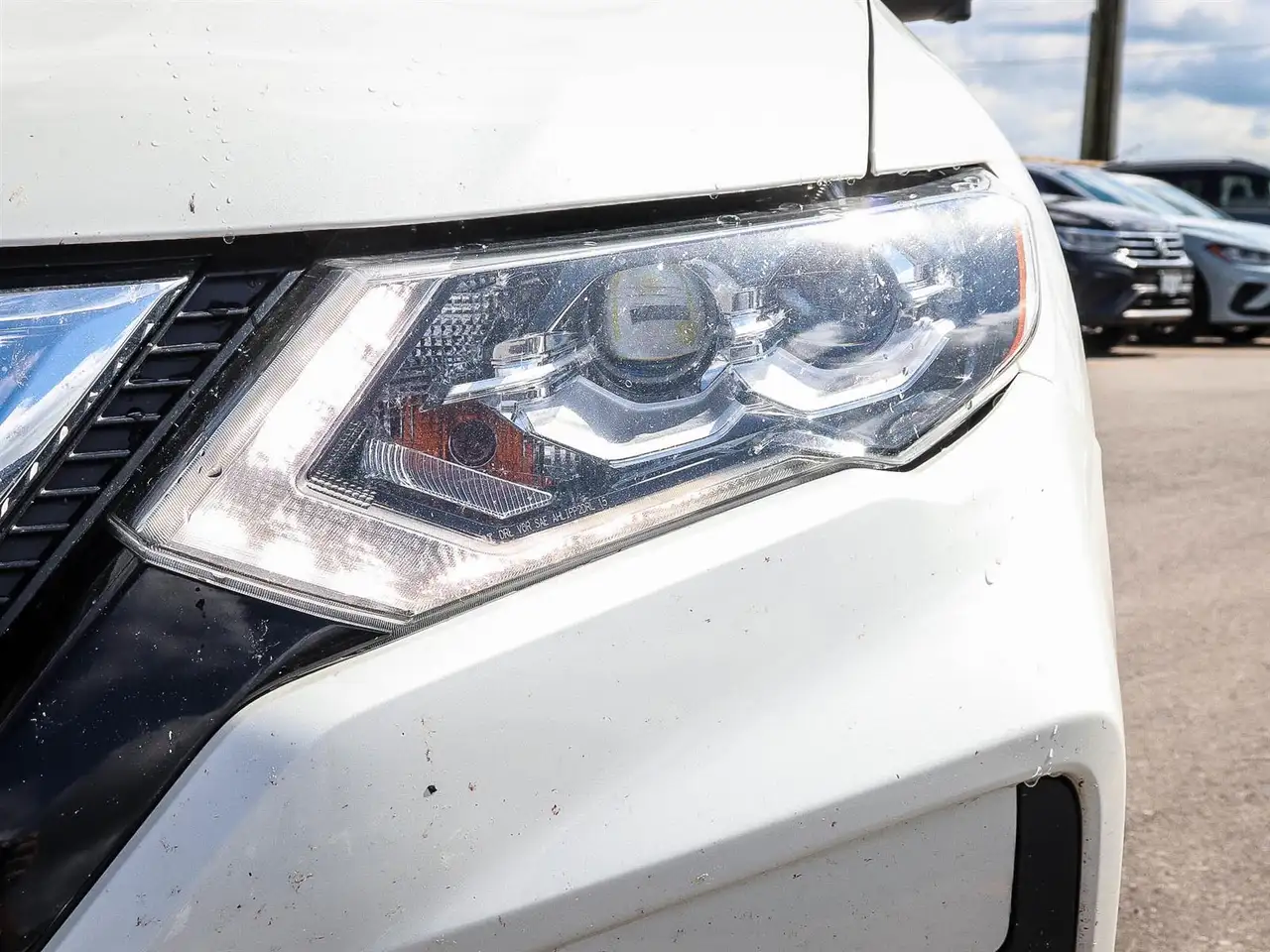 Nissan Rogue снимка Nissan Rogue
