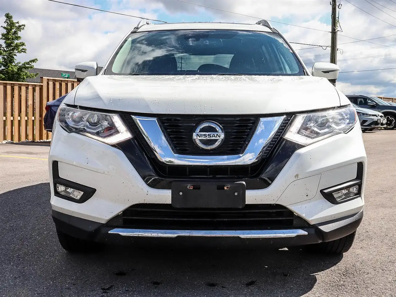 Nissan Rogue снимка Nissan Rogue