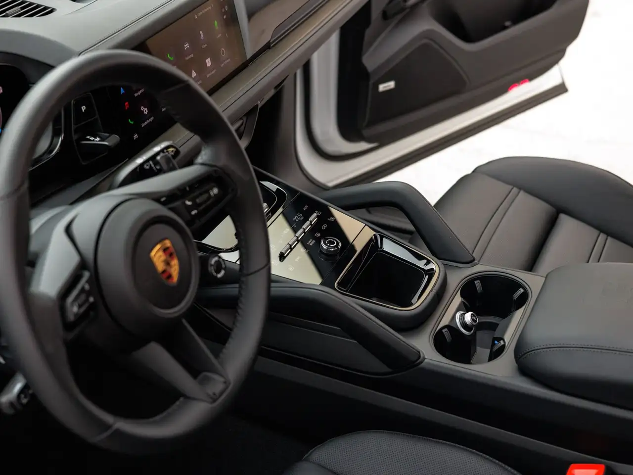 Porsche Cayenne E-Hybrid, миниатюра 18