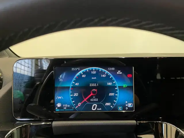 Mercedes-Benz Gla view 5