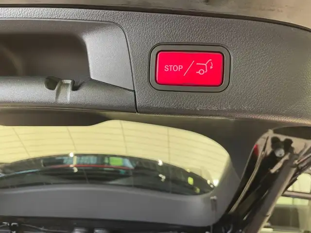 Mercedes-Benz Gla view 9