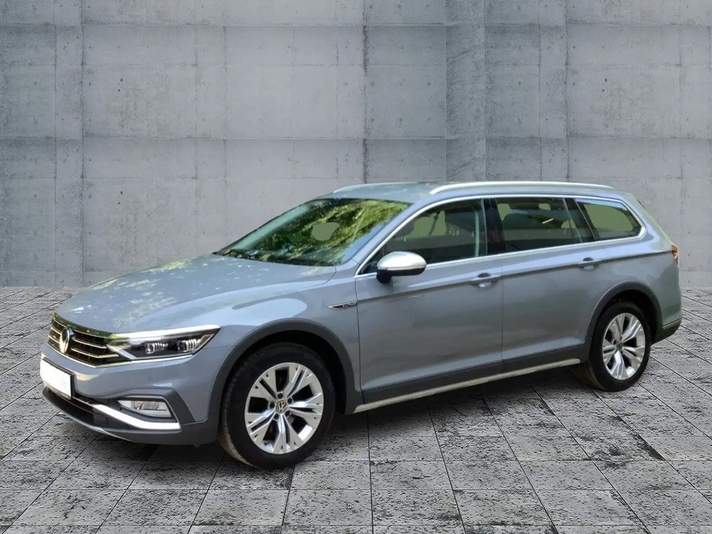 Volkswagen Passat Alltrack 2.0 TDI DSG 4M IQ.MATRIX+NAV+AHK Grijs - 2