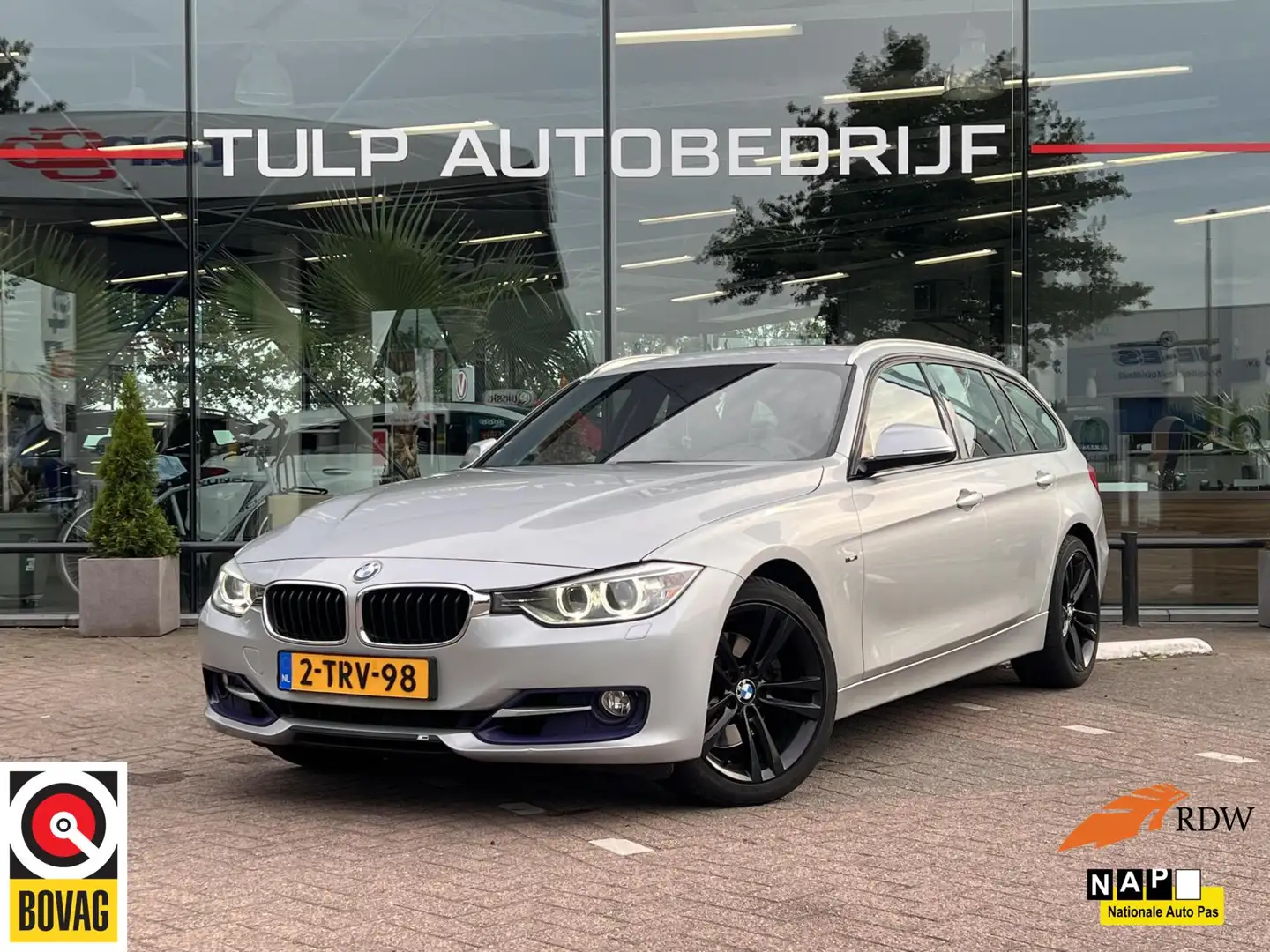 BMW 328 3-serie Touring 328i Executive Sport 18"LMV Dealer Grijs - 1