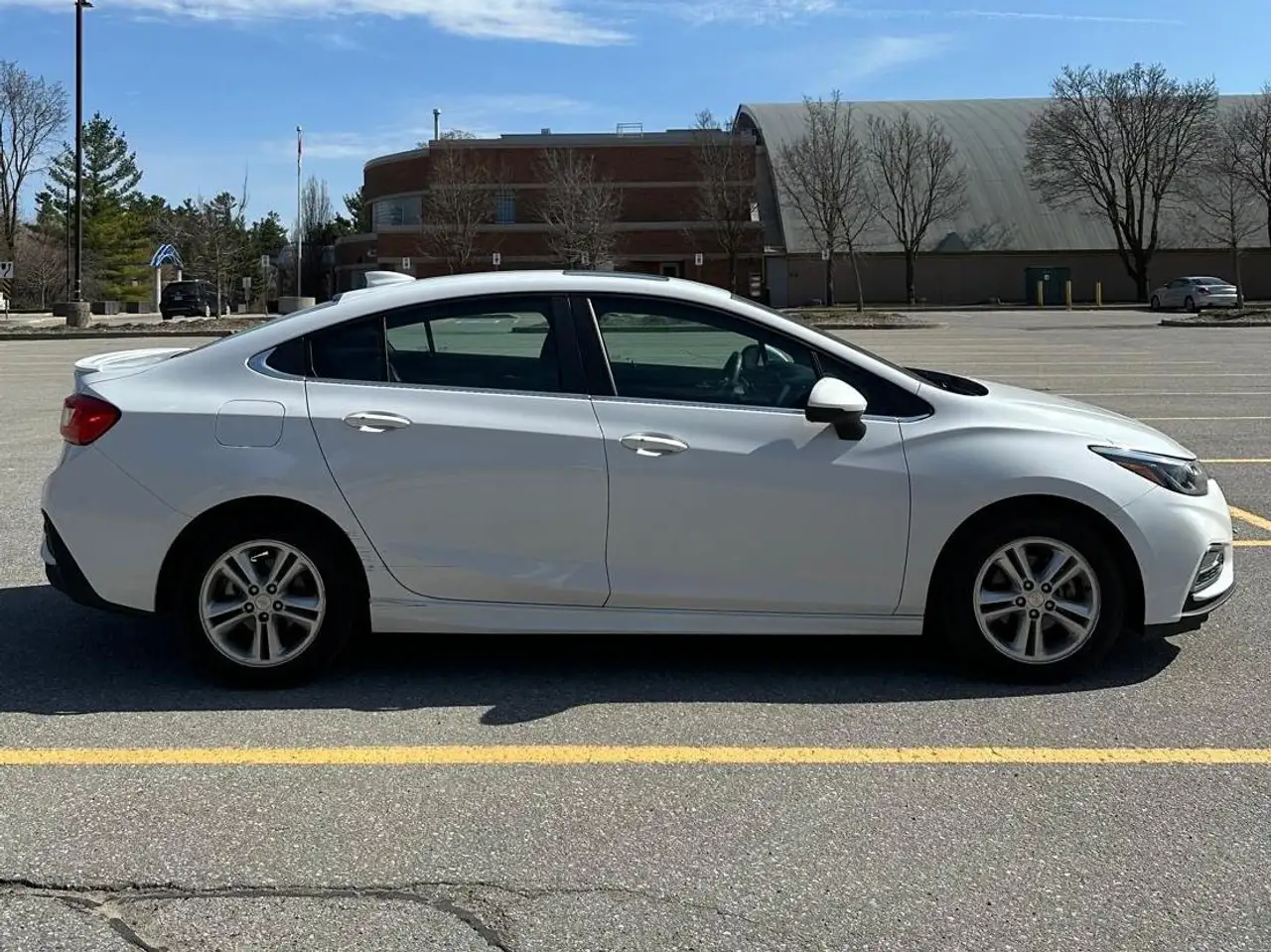 Chevrolet Cruze снимка Chevrolet Cruze