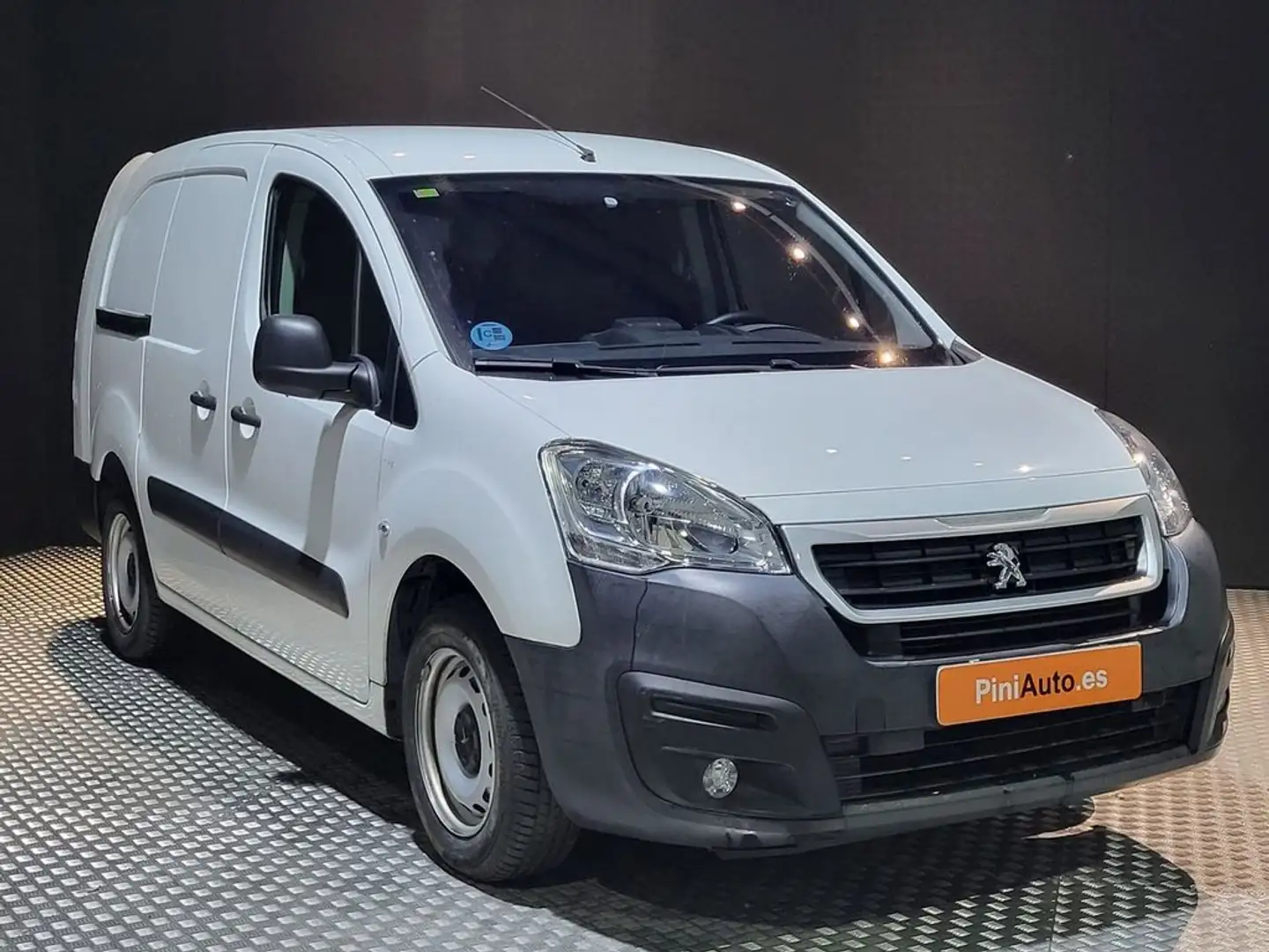 Peugeot Partner Furgon Confort PackL2 BlueHDi 73KW 100 Blanco - 2