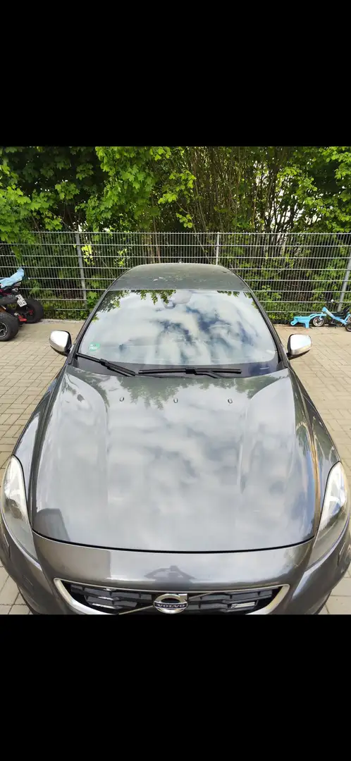 Volvo V40 D2 R Design - 2