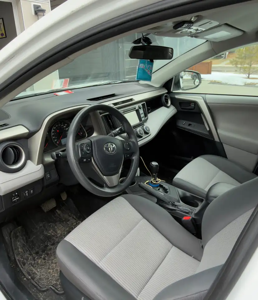 Toyota RAV 4 снимка Toyota RAV 4
