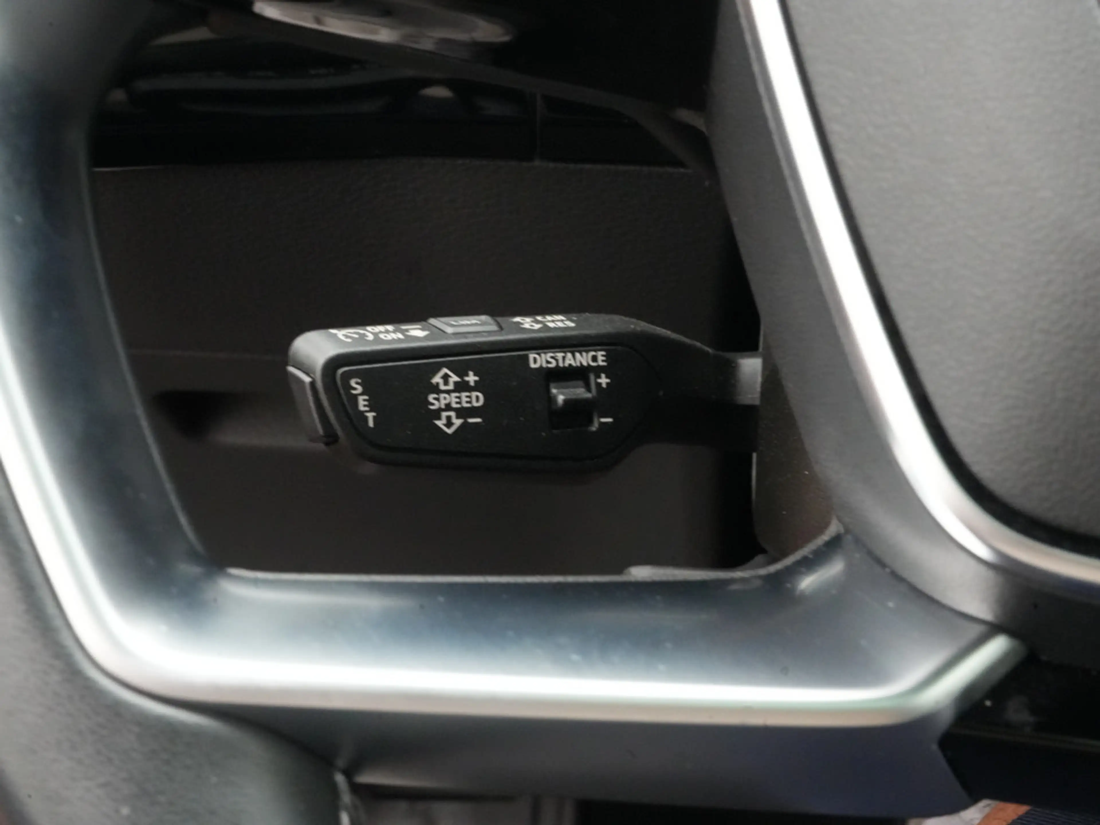 Audi Q8 e-tron quattro S line PANO MATRIX AHK ACC — photo 11