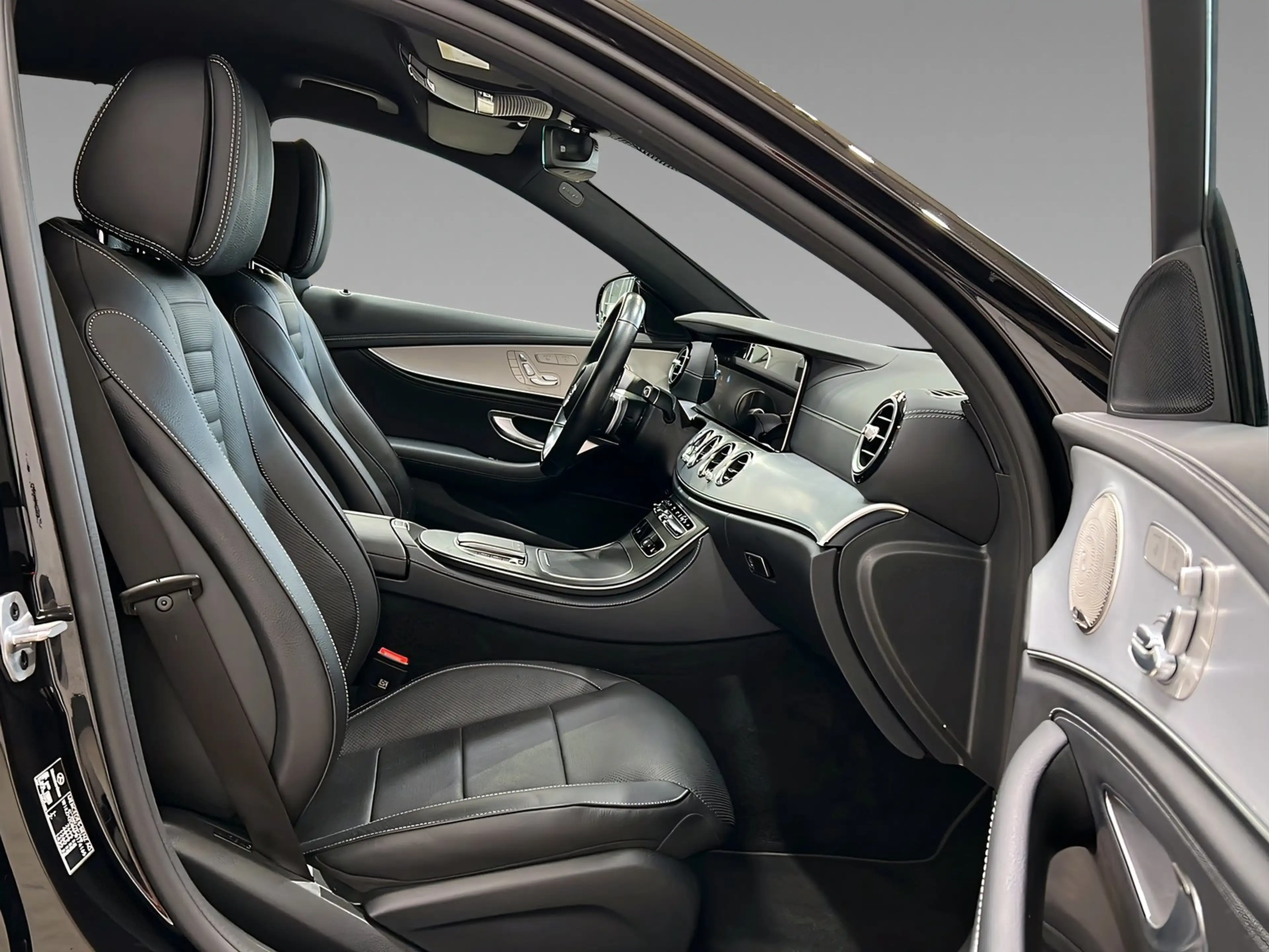 Mercedes-Benz E 400 d 4M T AMG+MULTI+DISTRO+Burme+StHz+HuD+AHK — photo 12