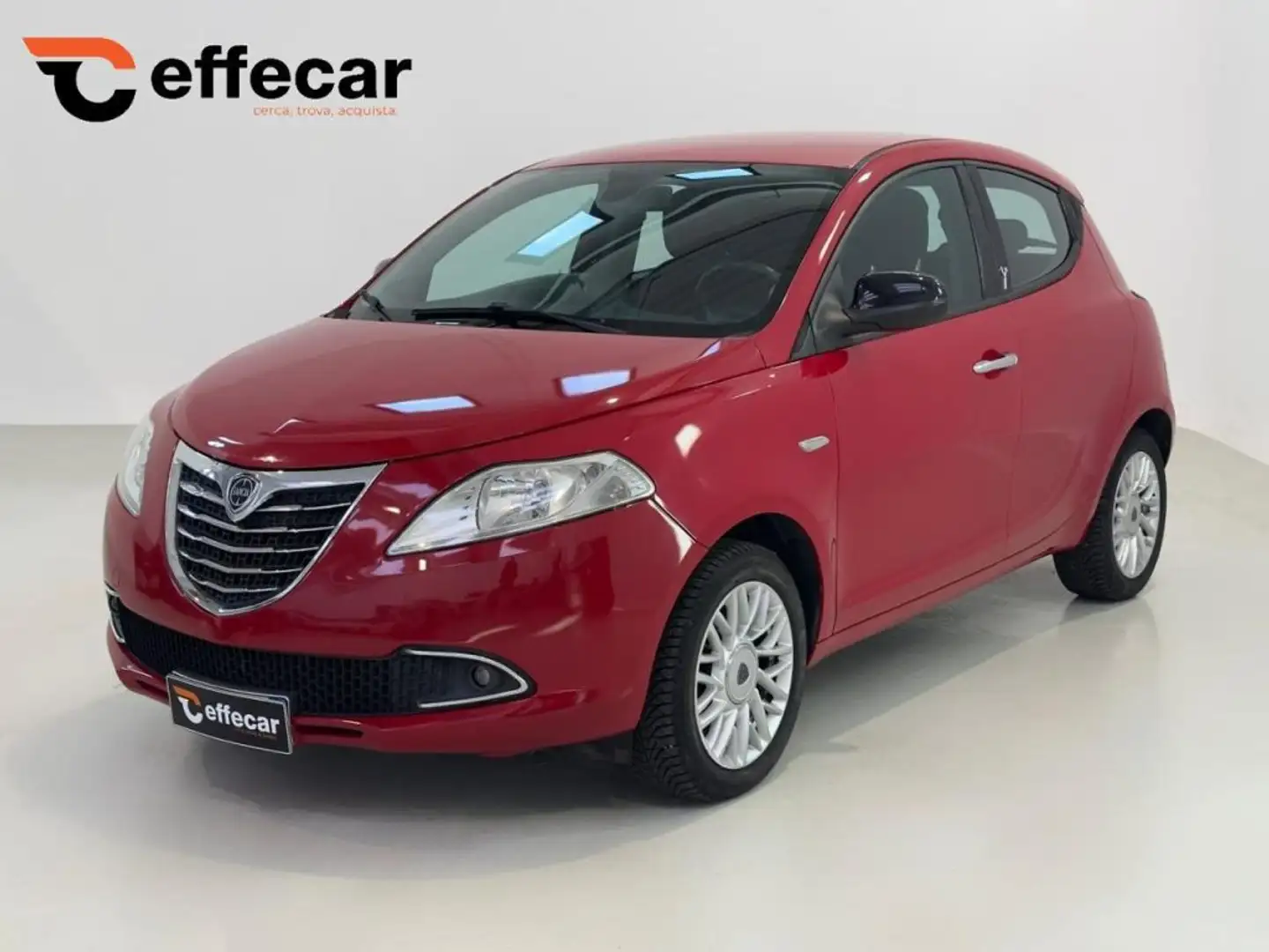 Lancia Ypsilon 1.2 69 CV 5 porte Platinum Rouge - 1
