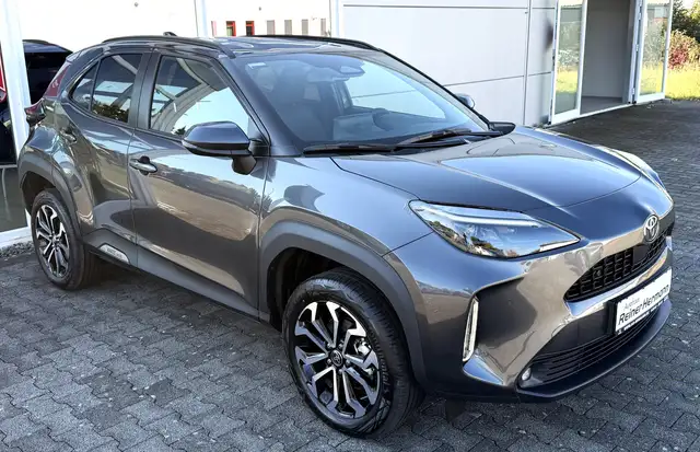 Toyota Yaris Cross 1.5 4x2 Hybrid AT TEAMPLAYER SAFETY- & WINTERPAKET